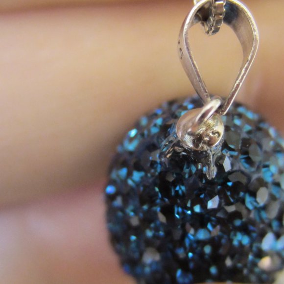 Swarovski Crystals Teardrop Pendant on a Sterling Silver Chain - Picture 13 of 13